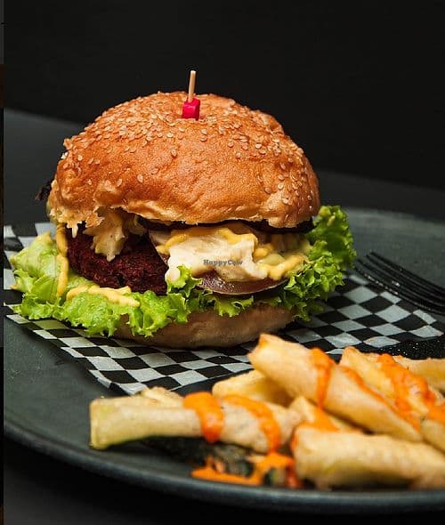 Gaia Food and Market 5